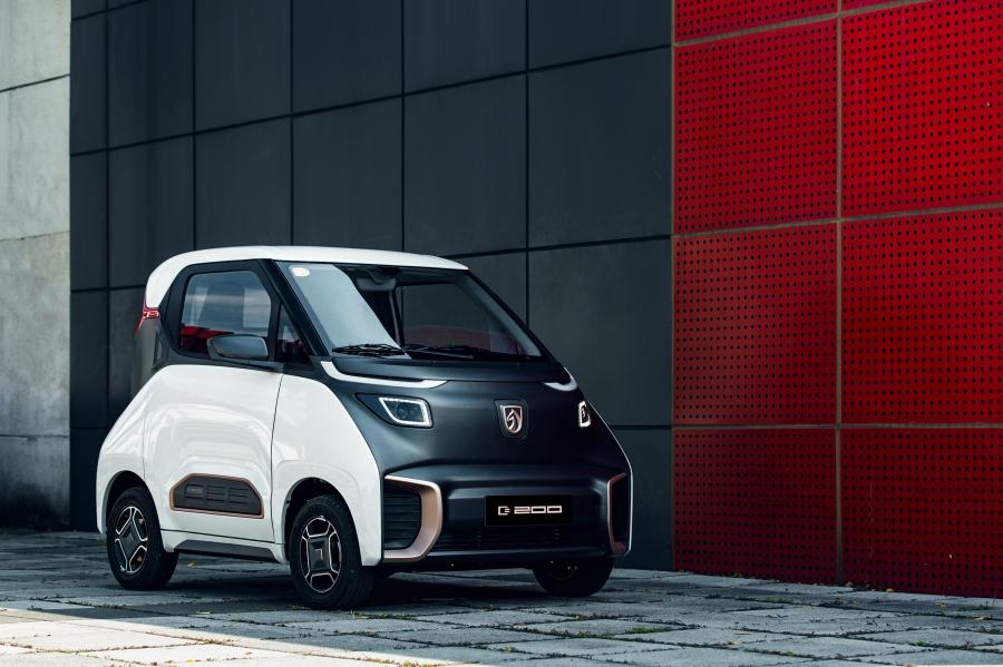  Baojun E200 2018 года  (фото 1 из 14)